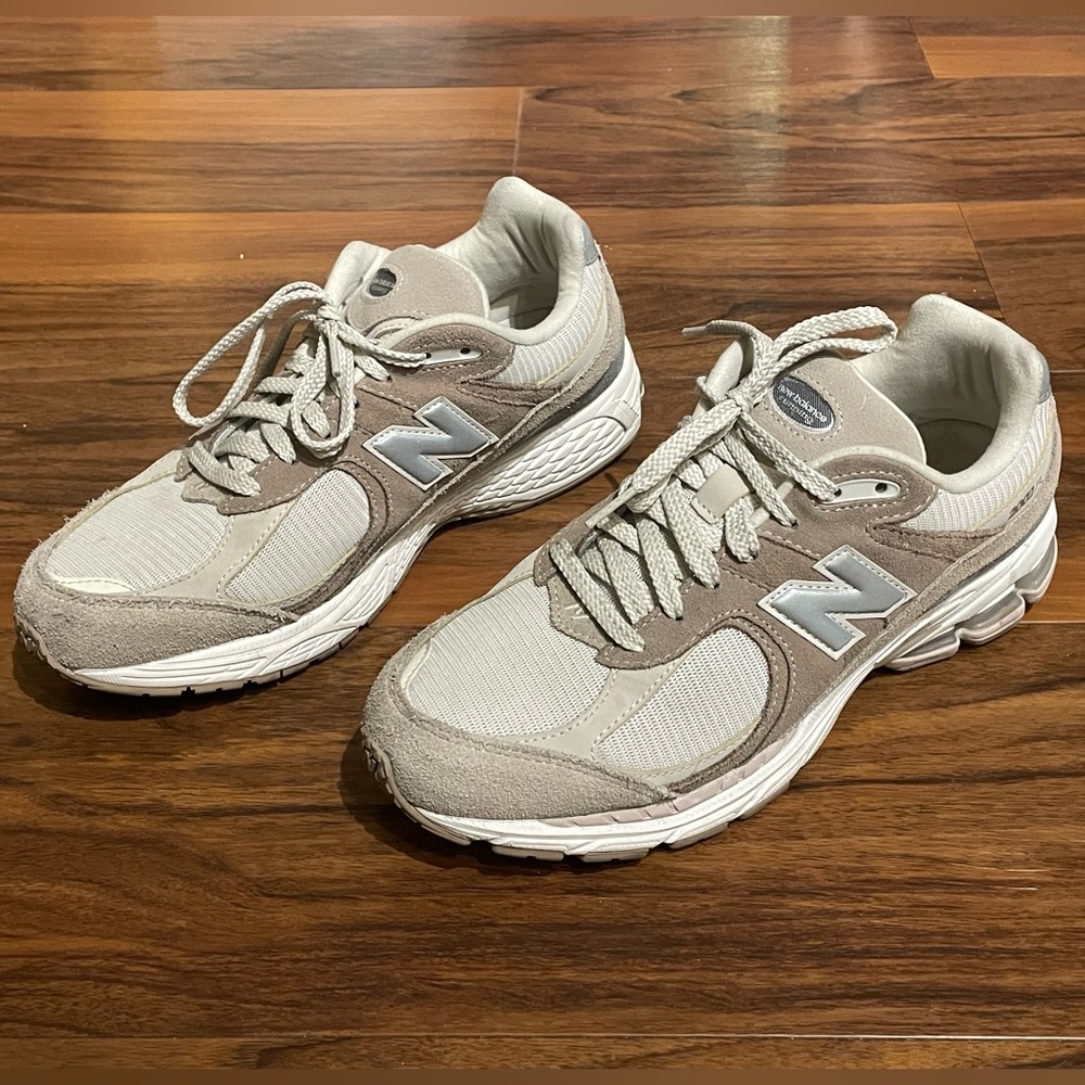 New Balance 2002R Sandalwood size 9